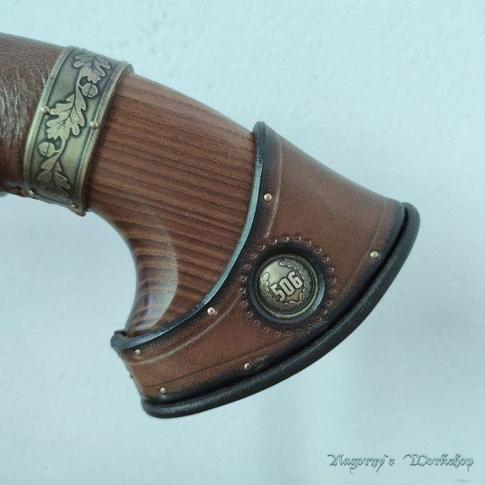 VIP подарунок сокира з сталі Tiger I