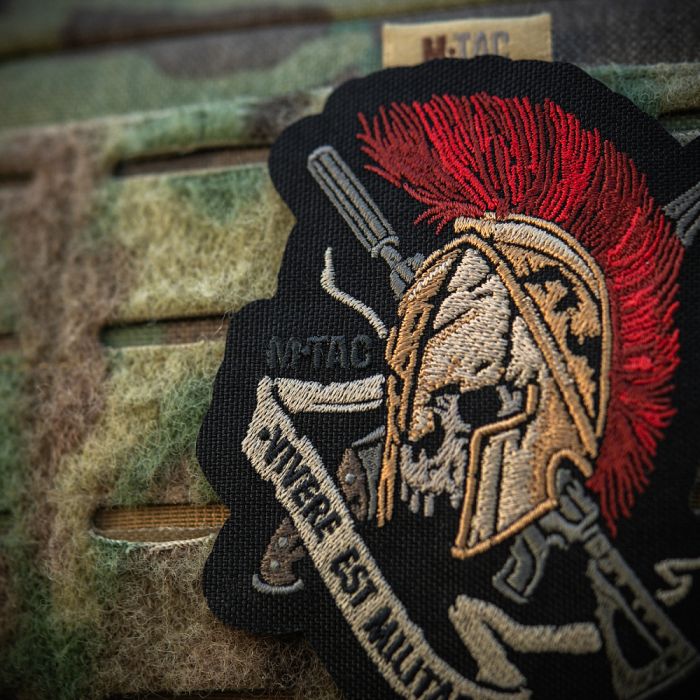 M-Tac нашивка шолом Vivere Est Militare (вишивка)