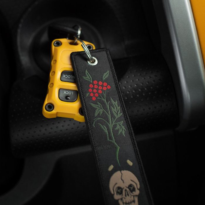 M-Tac брелок Череп/Калина