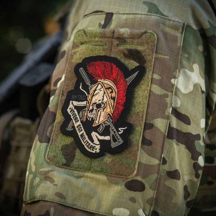 M-Tac нашивка шолом Vivere Est Militare (вишивка)