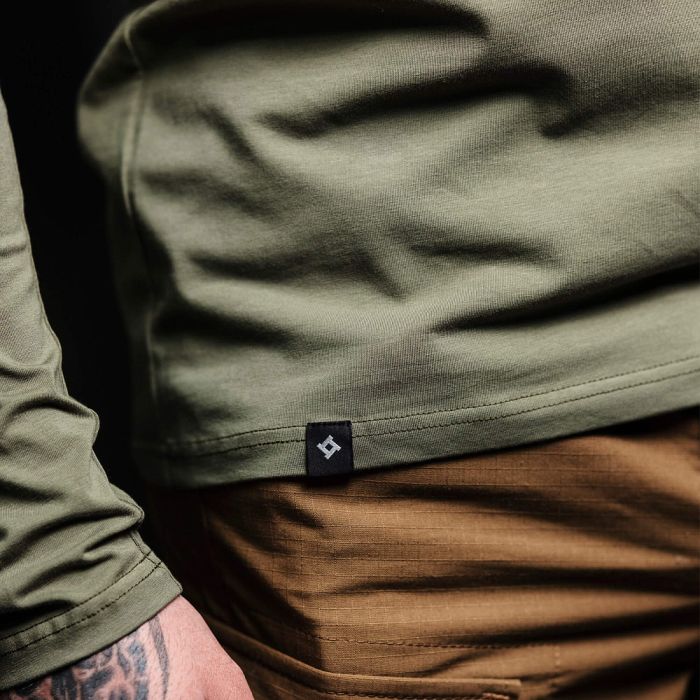 SvaStone лонгслів Desperate