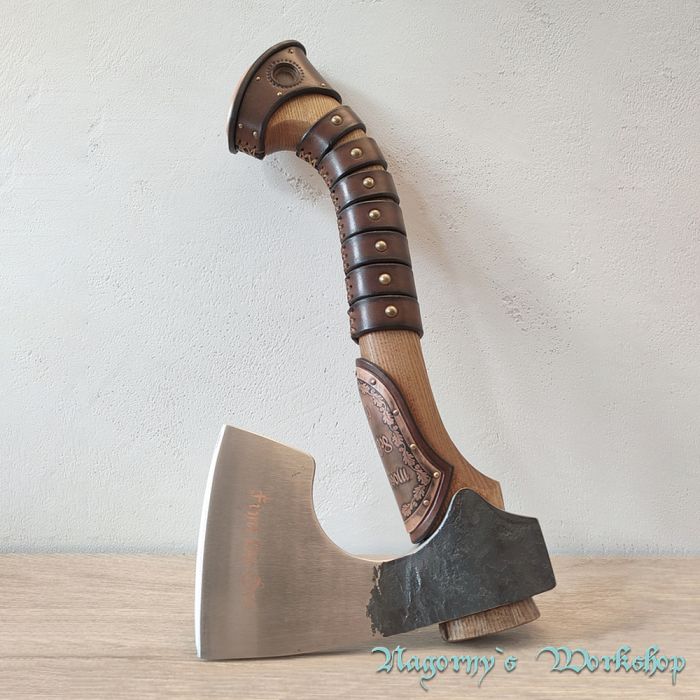 VIP подарунок сокира в міді з сталі T72