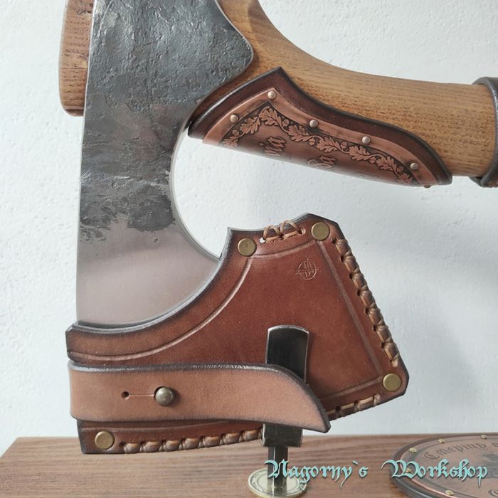 VIP подарунок сокира в міді з сталі T72