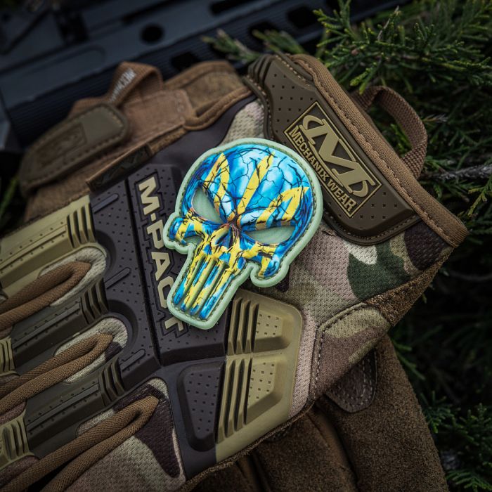 Нашивка Punisher Тризуб GID