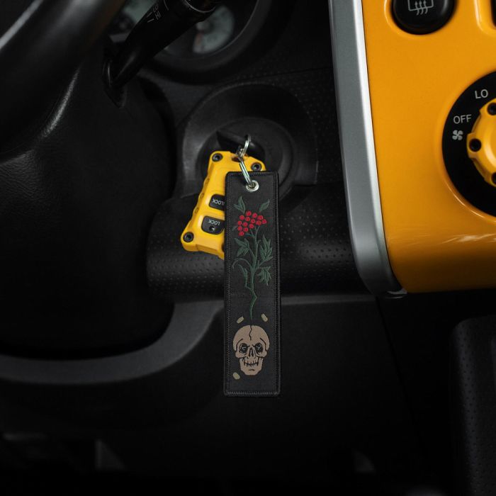 M-Tac брелок Череп/Калина