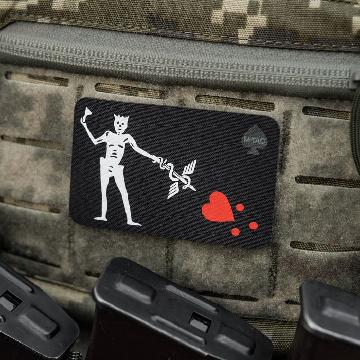 M-Tac нашивка прапор Чорна Борода Медик Black