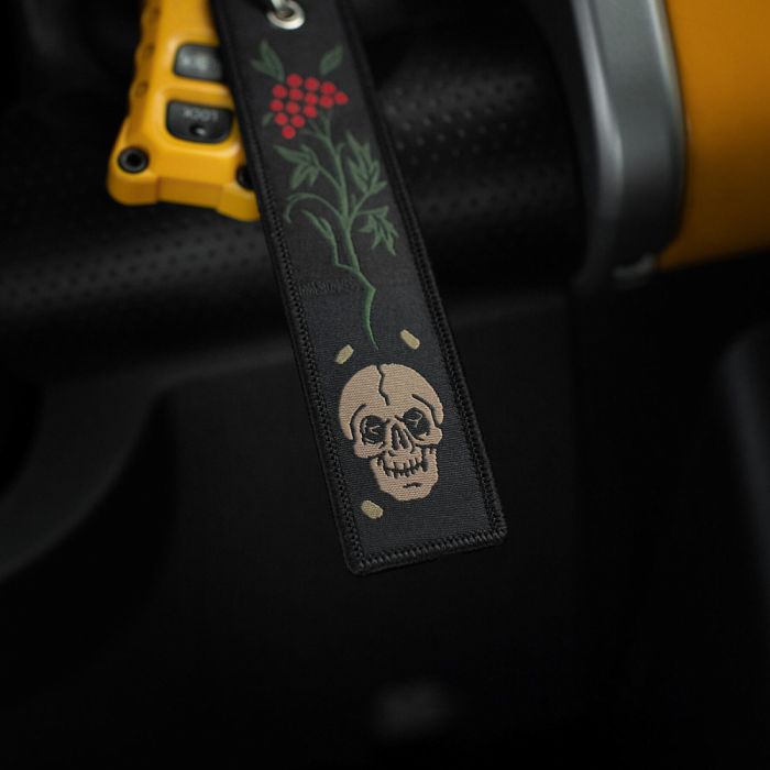 M-Tac брелок Череп/Калина