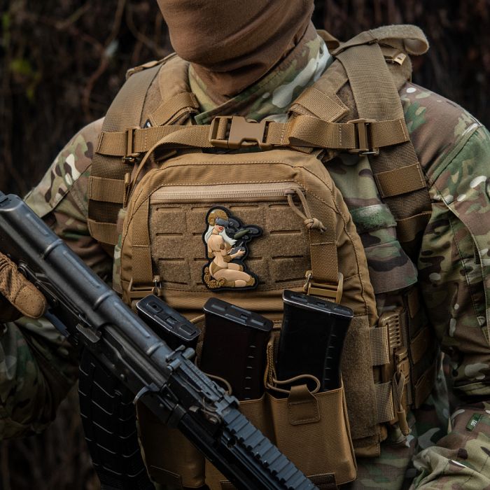 M-Tac нашивка Tactical girl №6 PVC White/Coyote V1
