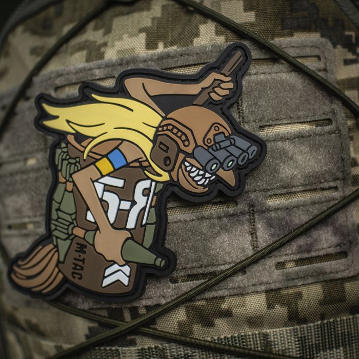 M-Tac нашивка Баба-Яга "вертикальна" full color