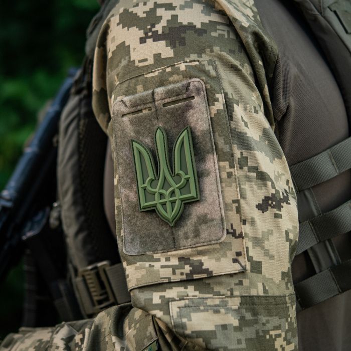 Нашивка Тризуб PVC великий олива