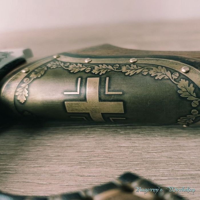 VIP подарунок сокира з сталі Tiger I