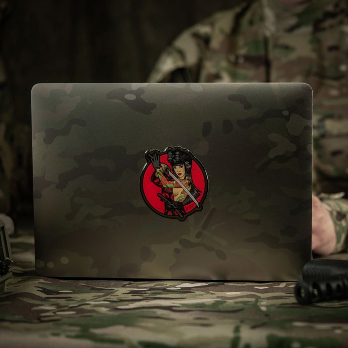 M-Tac наклейка об'ємна Tactical girl №3 Череп на плечі